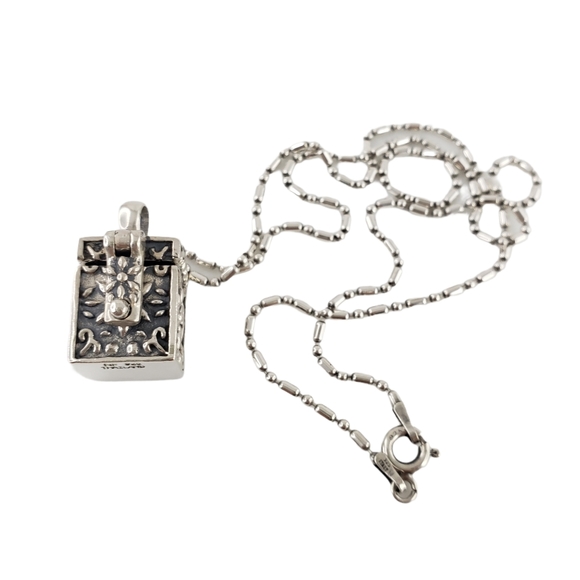 Sterling silver necklace treasure box pendant - Picture 16 of 16